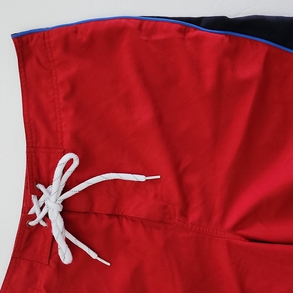 Chaps Men's Board Red Black White  Stripes Shorts Swim Trunks Key Pocket Size 36 - Picture 3 of 14